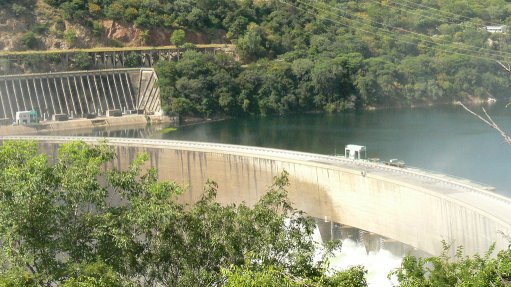 Fears increase over the stability of Lake Kariba dam wall and possible ...