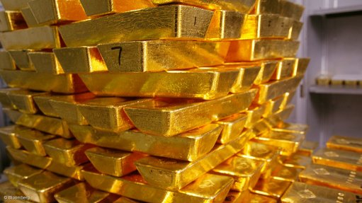 BlackRock heaps praise on gold's role as a tough year opens