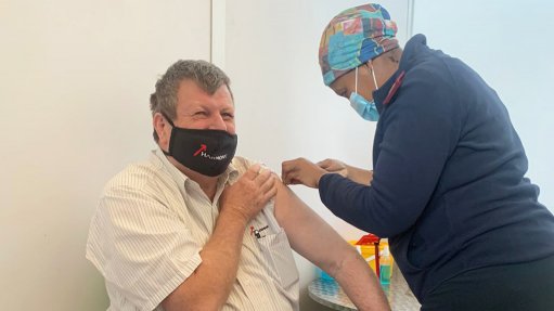 Newly elected Minerals Council office-bearer vaccinated - Vimarsana News