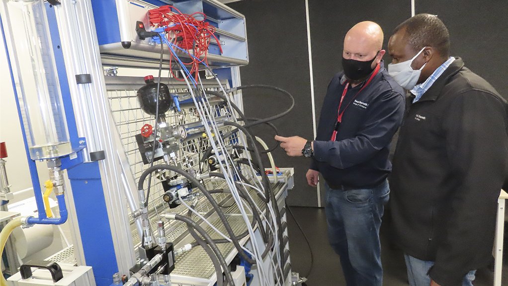 New electrohydraulics training course launched