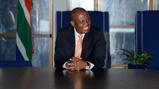 MMC Tom Mofokeng says former Mayor Mashaba must respond to R600m wasteful expenditure report - Vimarsana News