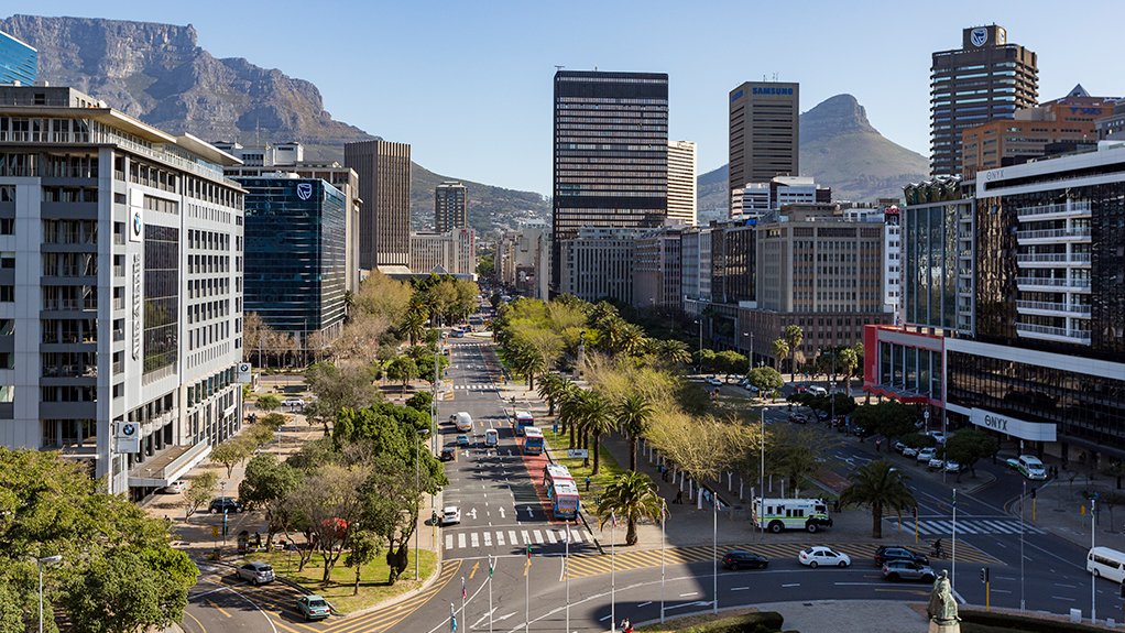 www.engineeringnews.co.za