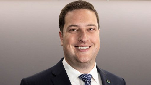 Mayor Hill-Lewis calls on Capetonians to help end load-shedding using solar incentives - Vimarsana News