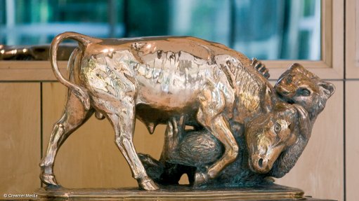 Commodity bull Goldman says 'we were wrong' but sticks to view - Vimarsana News
