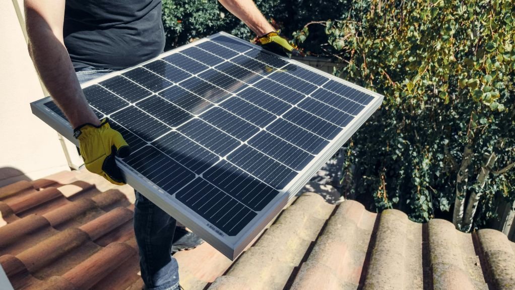 Cheaper solar power boosts hybrid energy adoption