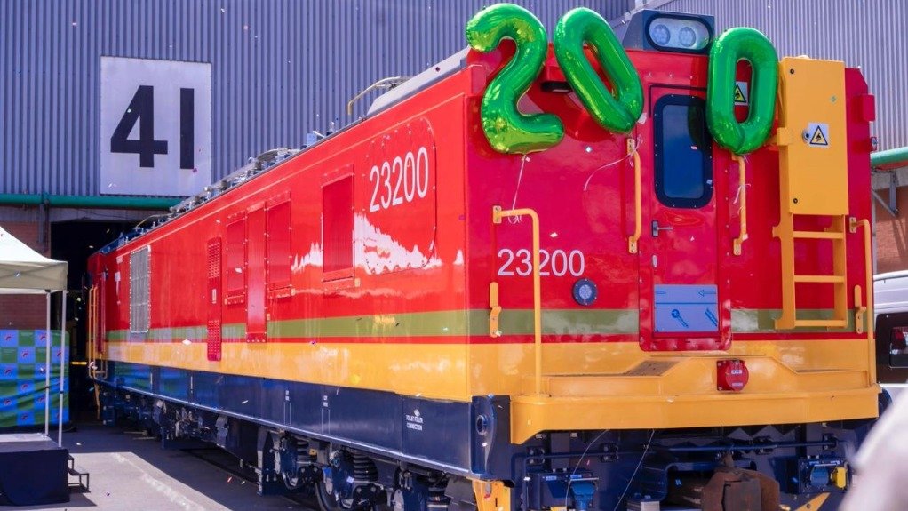 Transnet celebrates 200th modern locomotive produced in fleet renewal programme