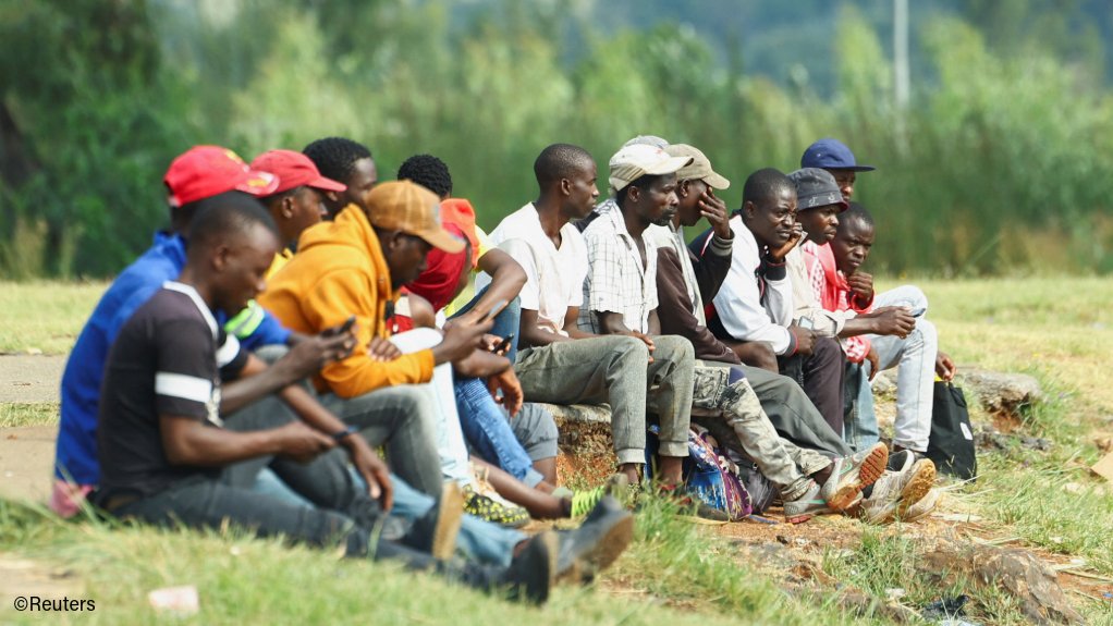 Unemployment rate improves to 31.4%