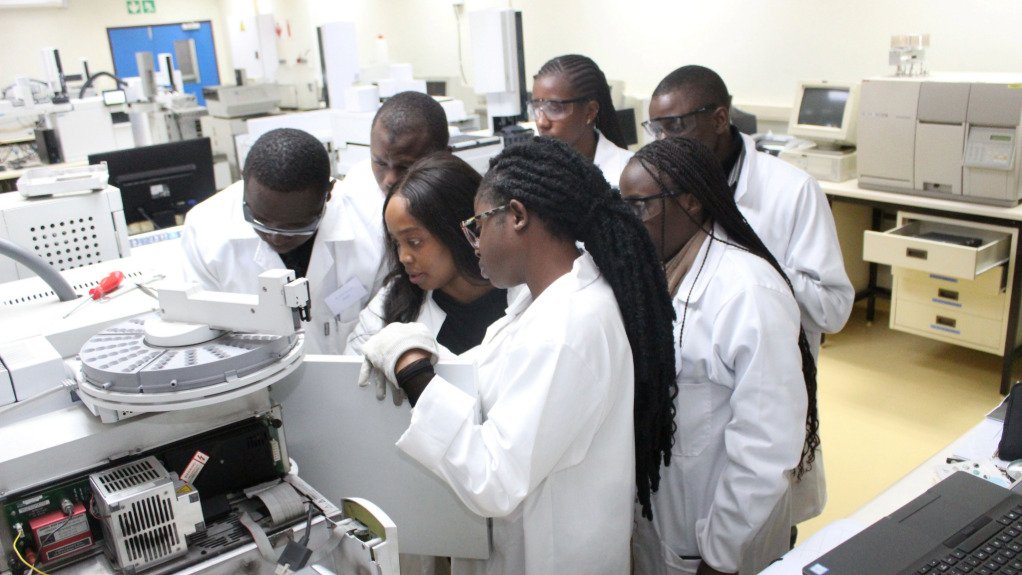 Armscor welcomes African scientists for advanced analytical chemistry programme