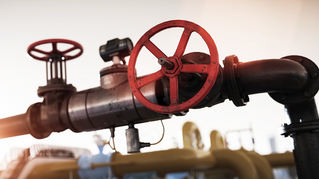 Photo: Engineering News Zimbabwe and Mozambique Expand Beira-Harare Pipeline to Boost Fuel Capacity