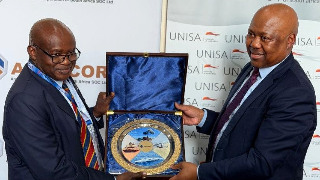 Armscor, Unisa sign cyber-defence MoU